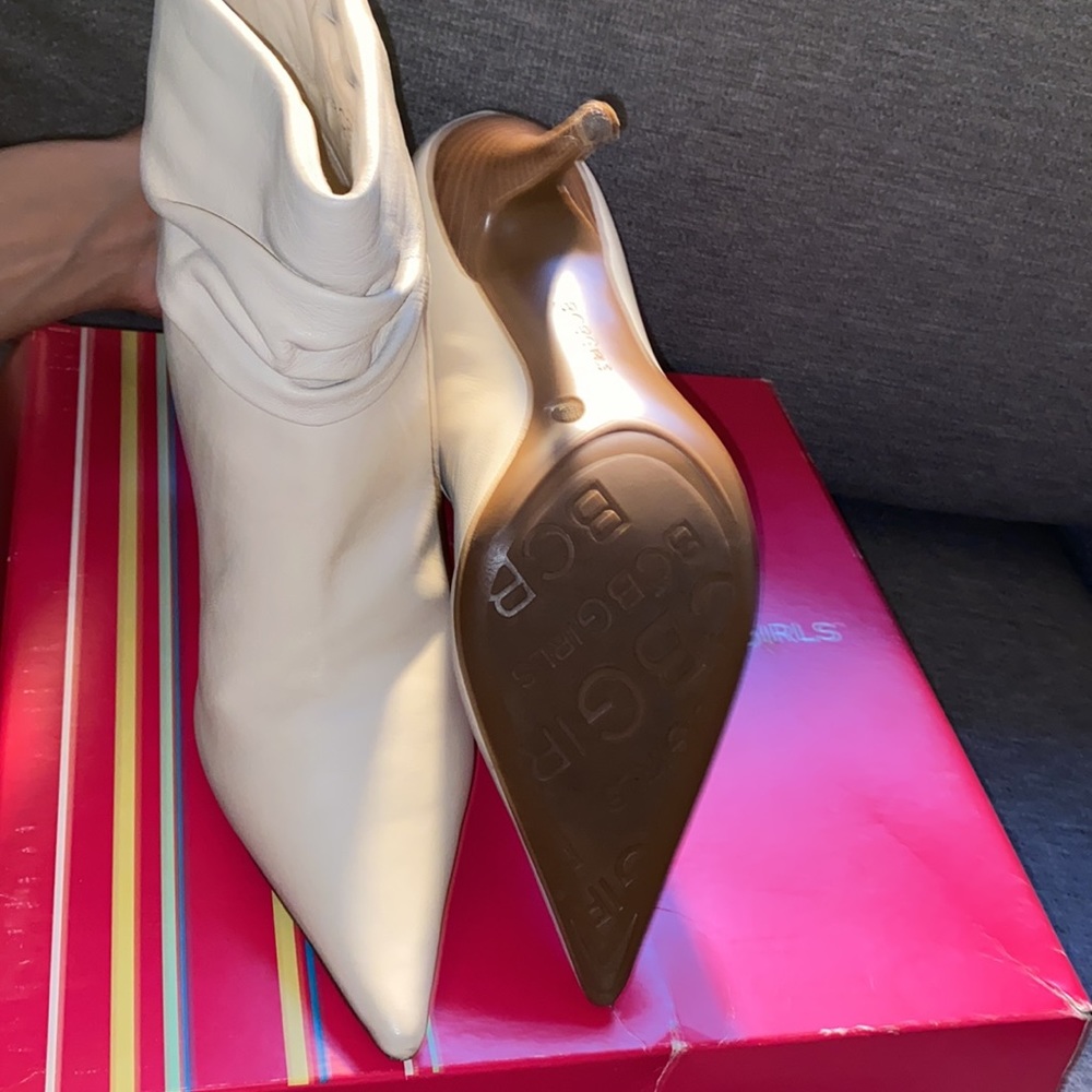 BCBG Girls cream booties - Picture 4 of 4